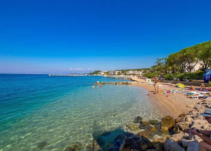 With A Parking Space Apartamento Malinska